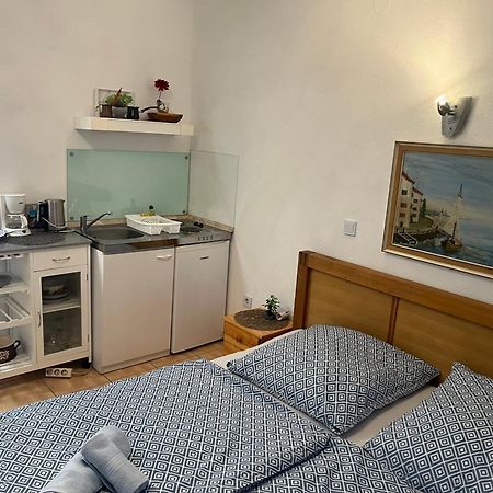 Apartments Marija Malinska Luaran gambar