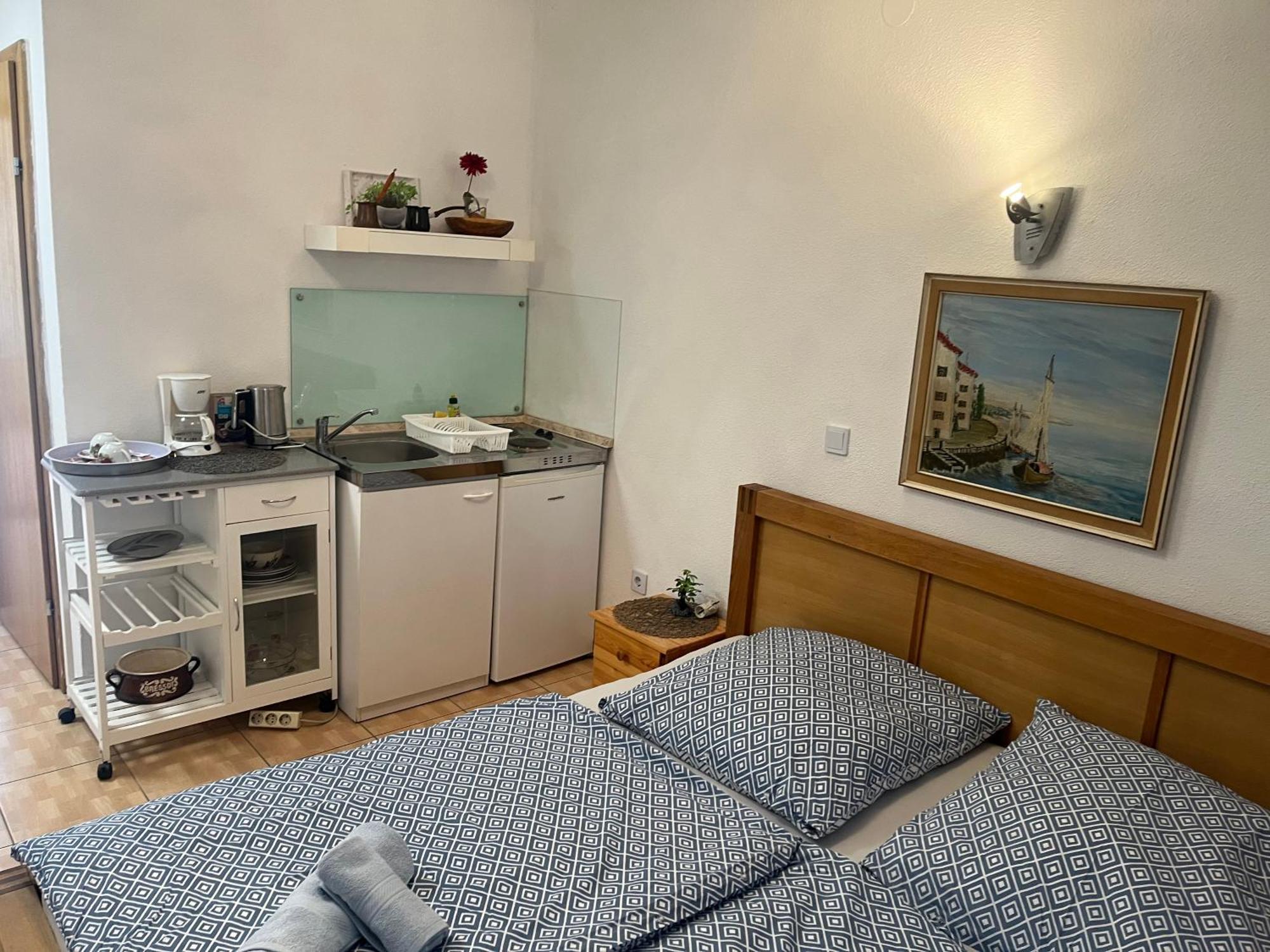 Apartments Marija Malinska Luaran gambar